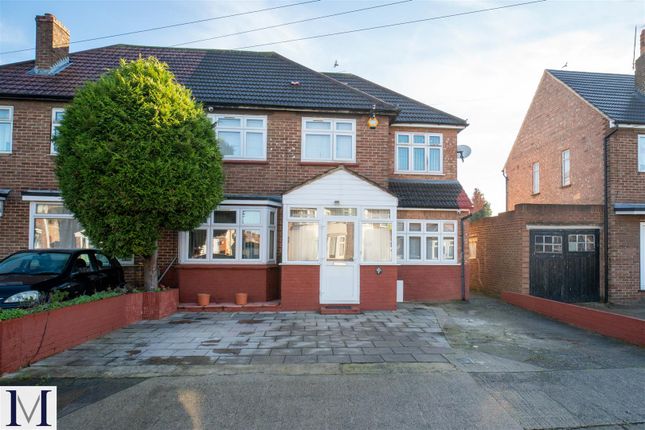 Thumbnail Detached house to rent in Carfax Road, Hayes