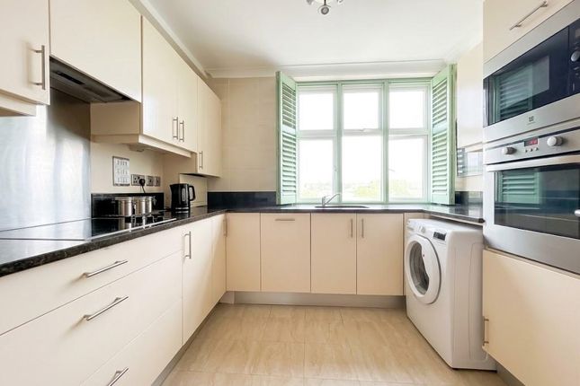 Flat 4, Cohen House, Hammers Lane, London photo 5