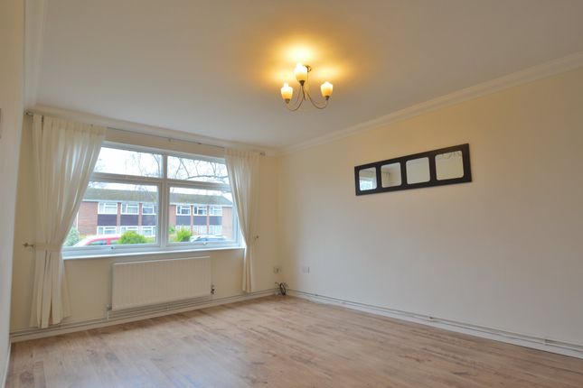 Charnwood Crescent, CHANDLERS FORD photo 4
