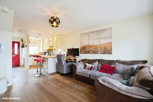 7, Queens Clos, St. Austell photo 4