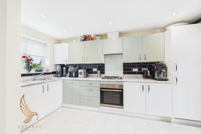 17, Sandygate Lane, Pontefract photo 3