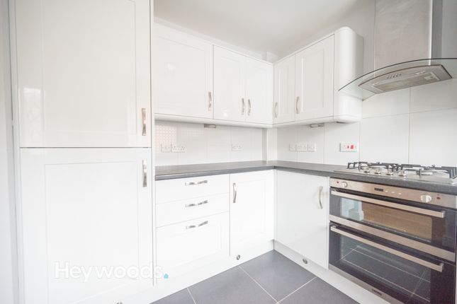 Flat to rent in Lymewood Close, Newcastle-Under-Lyme