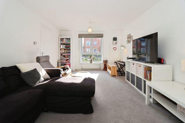 34, Slade Baker Way, Bristol photo 4