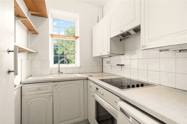 Flat 38, Clare Court,, Judd Street, London photo 4