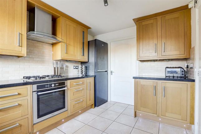 31 Pennyfields Boulevard, Nottingham photo 3