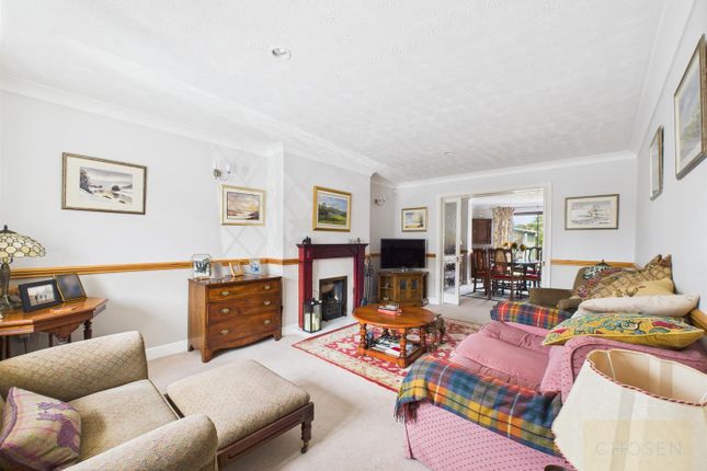 24, Anne Hathaway Drive, Gloucester photo 3