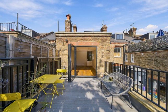 Flat 2, 69, Weston Park, London photo 3