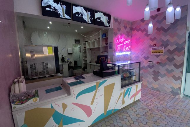 Thumbnail Restaurant/cafe for sale in Hot Food Take Away WF17, West Yorkshire