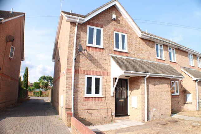 3 Bedroom End Terrace For Rent