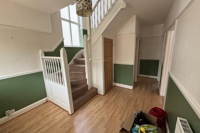 5, Lawrence Road, South Norwood photo 2