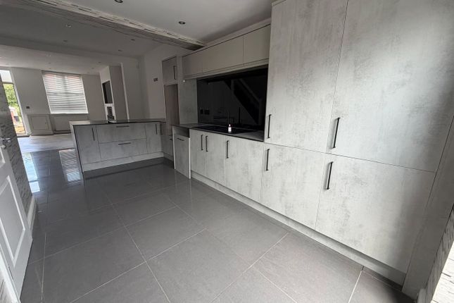 26., Elm Avenue, Manchester photo 5