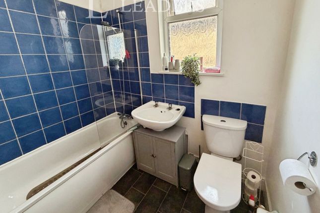 11, Folkestone Road, Hampshire photo 4