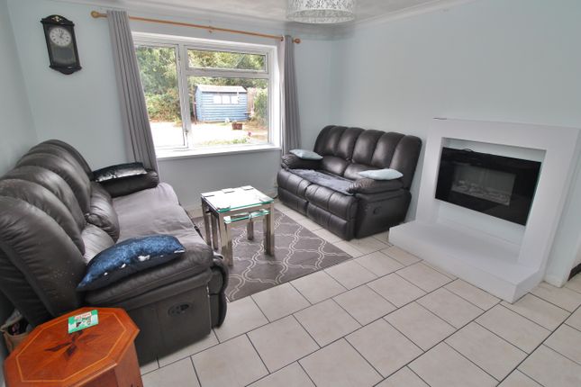95, Priorsdean Crescent, Havant photo 4