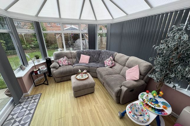 51, Cairnwell Road, Oldham photo 4