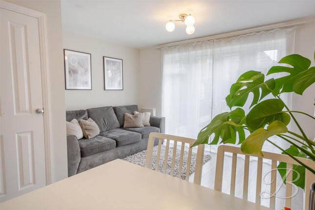 18, Moonbeam Way, Mansfield photo 4