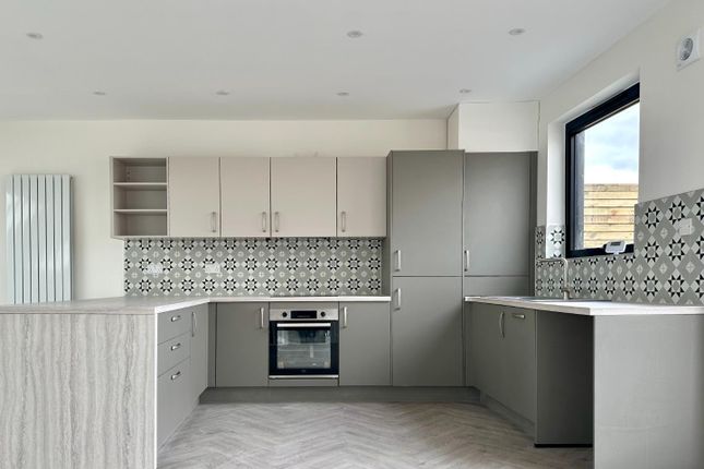 33A, Windsor Road, Penarth photo 2