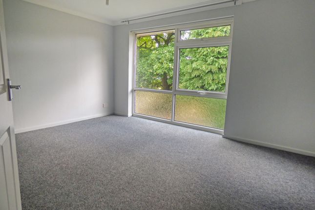 Thumbnail Flat to rent in Longwood Close, Sunniside, Newcastle Upon Tyne