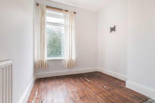 37, Walker Street, DEWSBURY photo 4