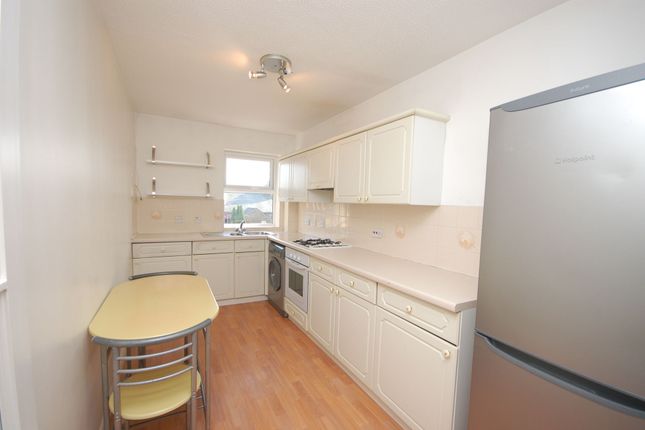 3 The Cedars Rectory Road, Rickmansworth photo 3