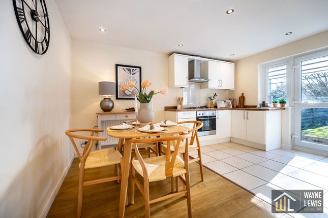 74, Coed Isaf Road, Pontypridd photo 3