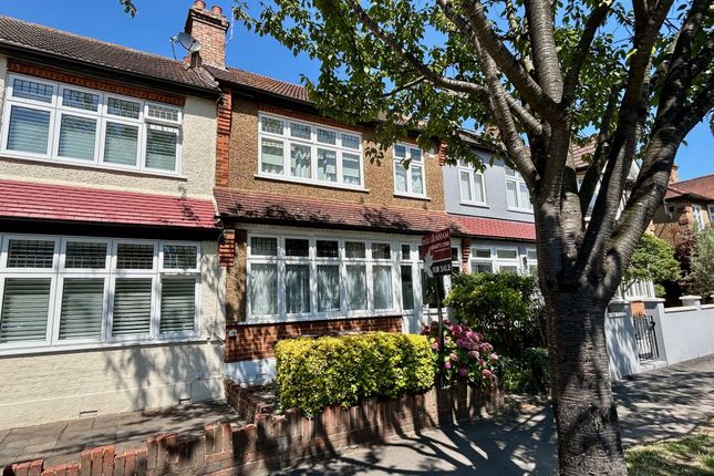 Thumbnail Terraced house for sale in Brookside, Carshalton