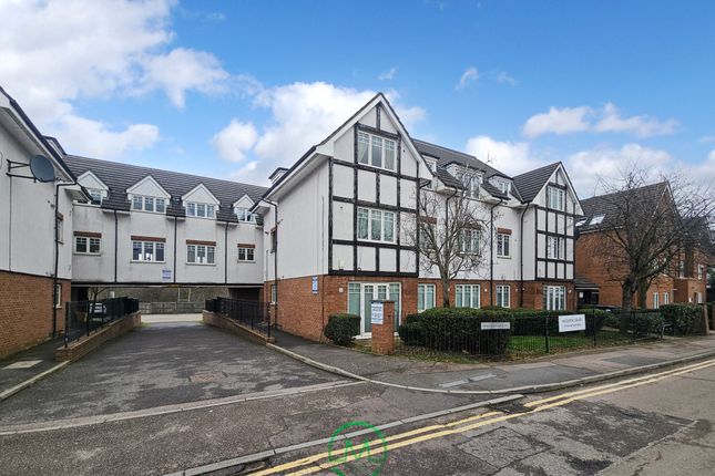 2-bed flat on Flat 12, Augusta Court, London, £2,250/mo