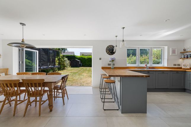 7 Lincoln Green, Chichester photo 3
