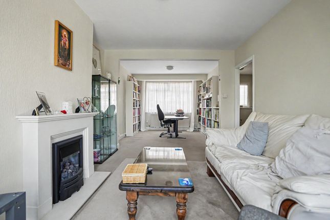 12, Duke of Edinburgh Road, Sutton photo 4