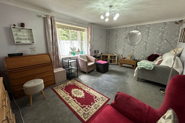20 Lucena Court, Stowmarket photo 2