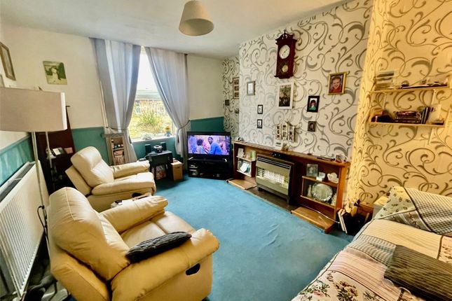 13, Cross Street, Bradford photo 2
