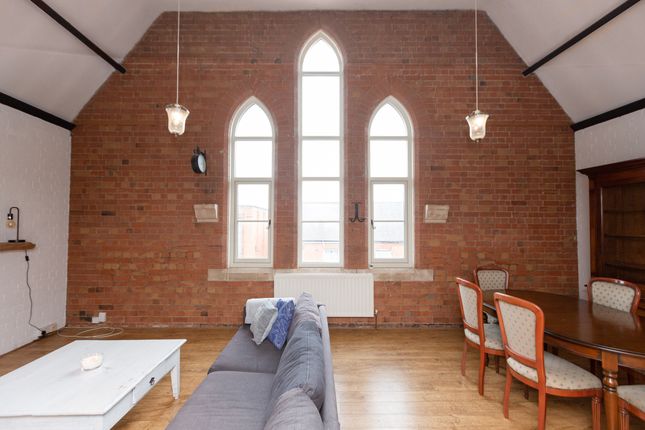 2 bed flat to rent in The Chapel, Newark, Nottinghamshire NG24