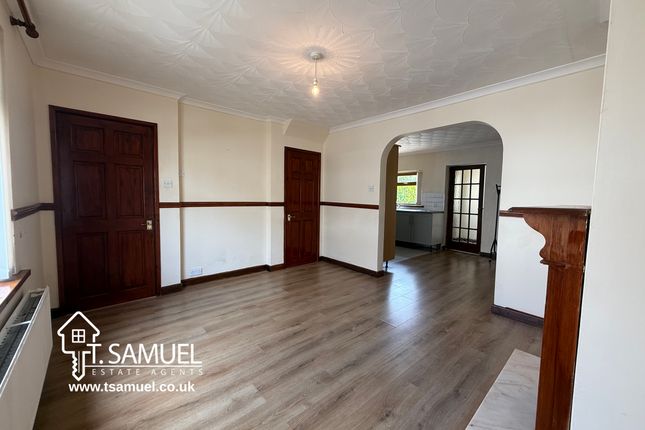 19 Penmark Row, Hirwaun photo 5