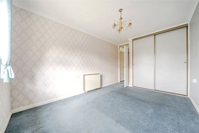 Flat 19, Priory Lodge, 49A, Glebe Way, West Wickham photo 4