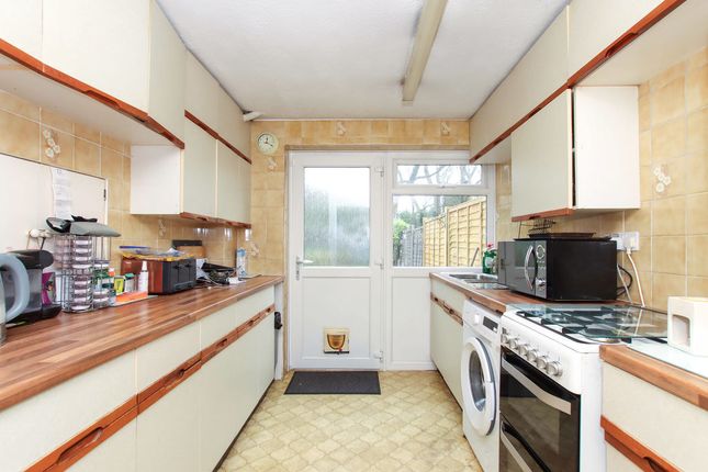 18, Hidalgo Court, Hemel Hempstead photo 4