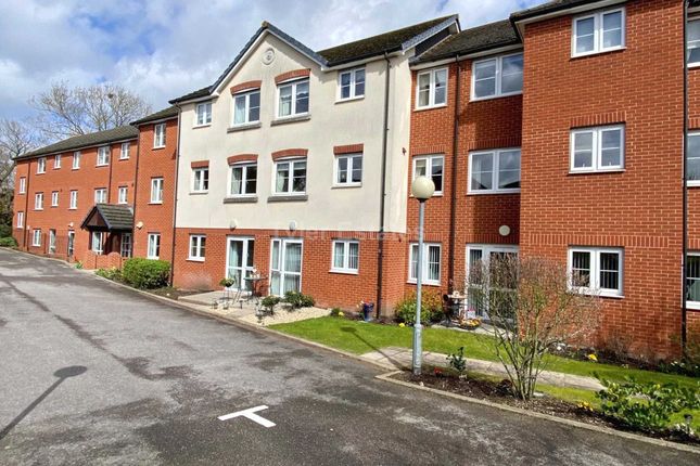 Flat for sale in Southwood Court, Billericay