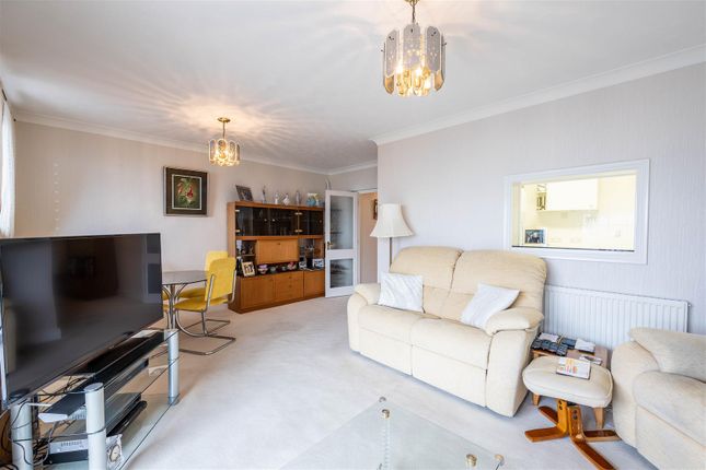 Flat for sale in Stratton House, Westcliff Parade, Westcliff-On-Sea