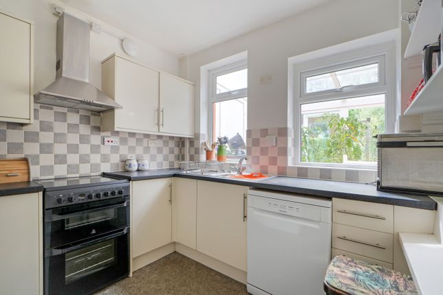 49, Endowood Road, Sheffield photo 4