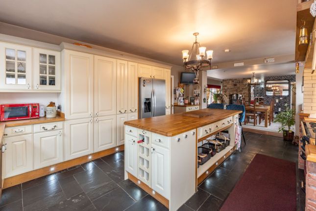 Farmhouse for sale in Hall Lane, St. Helens
