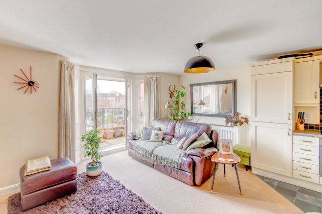 Flat for sale in Hewell Road, Enfield, Redditch, Worcestershire