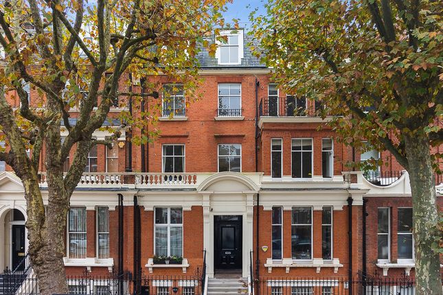 Thumbnail Flat for sale in Sutherland Avenue, London