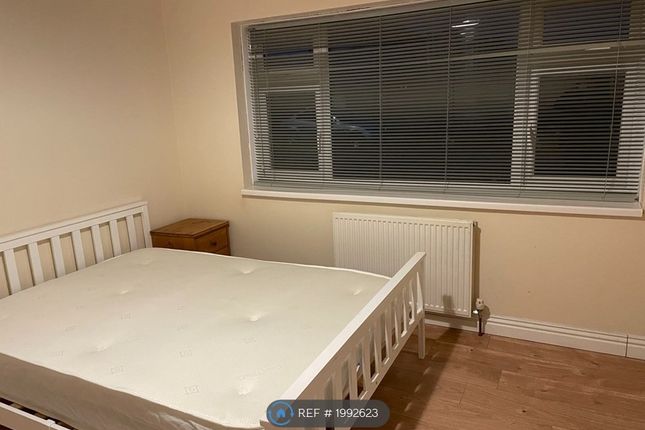 Room to rent in First Avenue, Bexleyheath