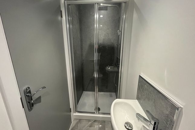 21,Flat 1, Darnley Street, Gravesend photo 5