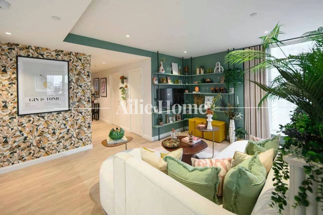 Flat for sale in Oval, Oval Village