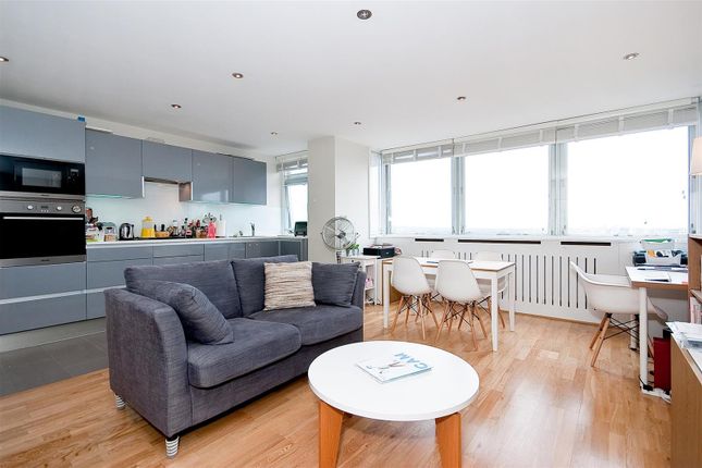 Thumbnail Flat to rent in 25 Porchester Place, London