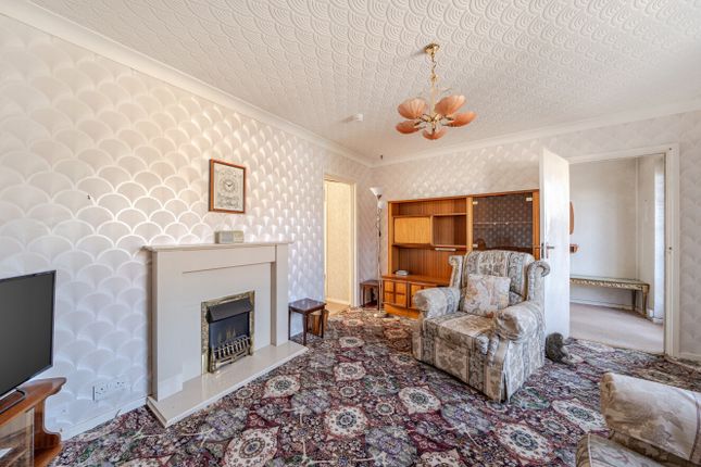 34, Elmbridge Lane, Surrey photo 4
