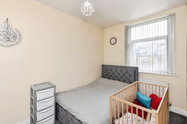 11, Beckside Road, Bradford photo 3