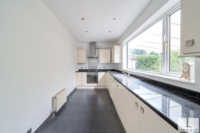 16, St Catherines Road, Ruislip photo 3