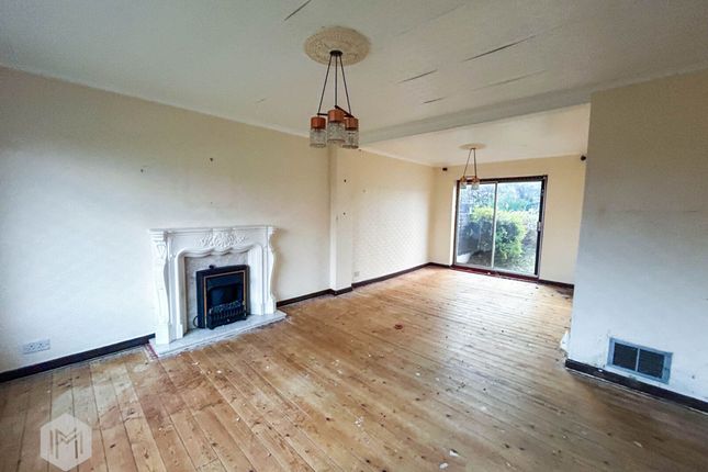 22, Shaftesbury Drive, Heywood, OL10 photo 3