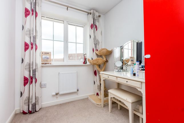 Terraced house for sale in Vicarage Road, Rushden