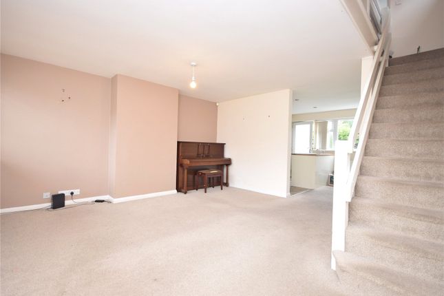 5, Sunningdale Walk, West Yorkshire photo 4